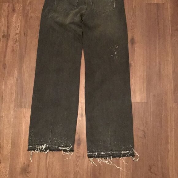 Neuw Black Relaxed Distressed Jeans - Picture 6 of 9